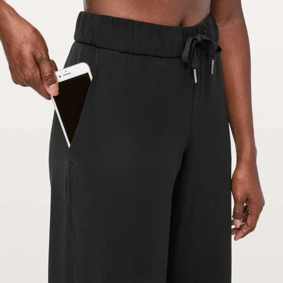 Lululemon On The Fly Wide Leg Pant - Picture 3 of 10